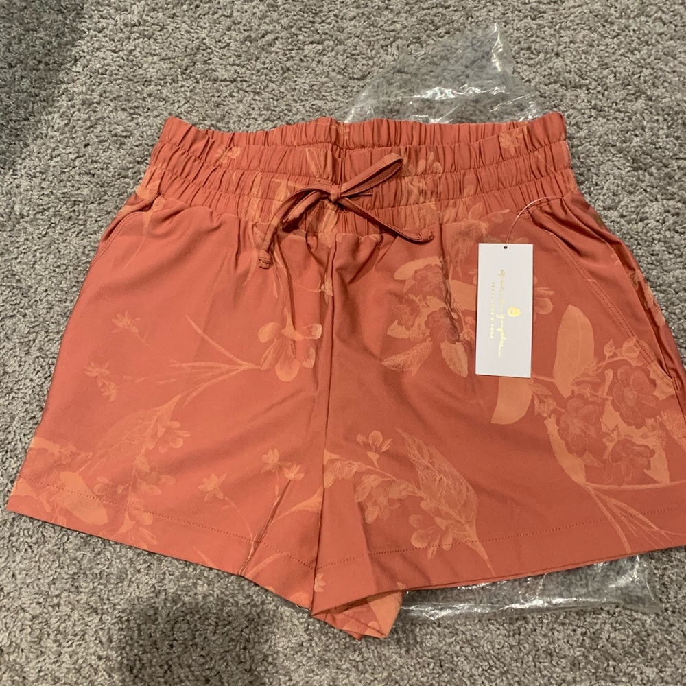 Spiritual gangster shorts